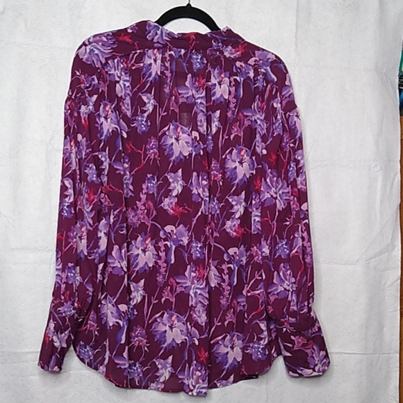 Top - Picture 2 of 2